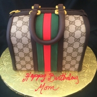 GucciPocketbookCake