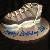 sneaker-cake